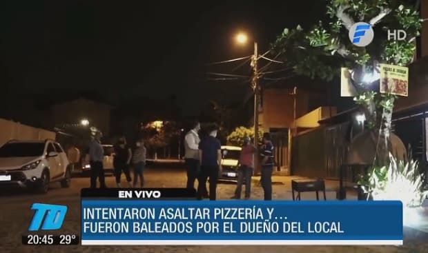 Delincuentes intentan asaltar pizzería y uno de ellos acaba herido