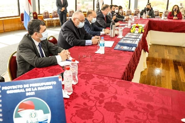 Hacienda presenta proyecto de PGN “austero y responsable”