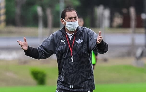 Libertad y Boca se enfrentarán en medio de una intensa polémica