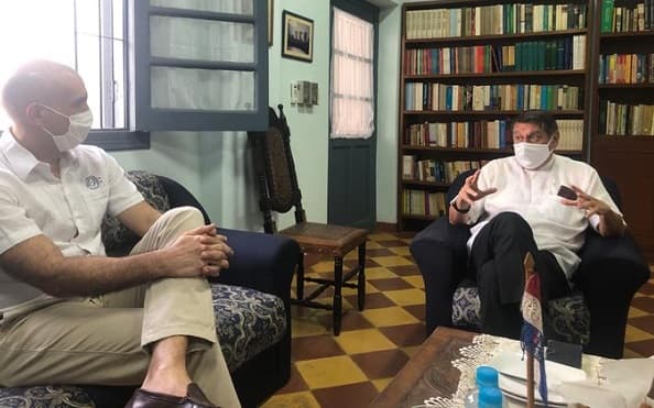 Mazzoleni y Obispo se reúnen ante novenario de Caacupé