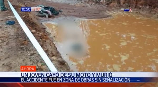 Motociclista cae a zanja y muere ahogado
