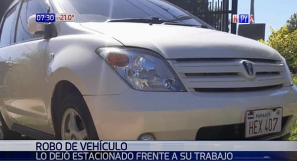 Roban vehículo que servía de ambulancia a una familia
