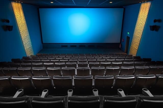 Cines reabrirán el 12 de noviembre