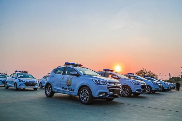 Policía Nacional recibe 44 vehículos para tareas de prevención y seguridad