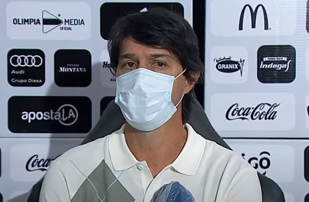 Garnero dejó de ser técnico en Olimpia, trasciende