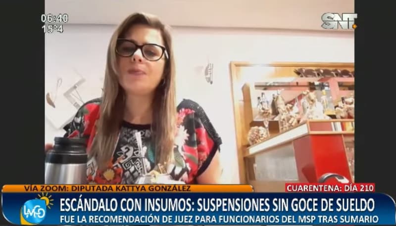 Kattya califica de “bofetada” la sanción por la fallida compra de insumos