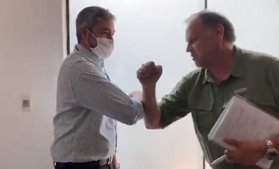 Abdo Benítez se reúne con ministro para accionar contra incendios