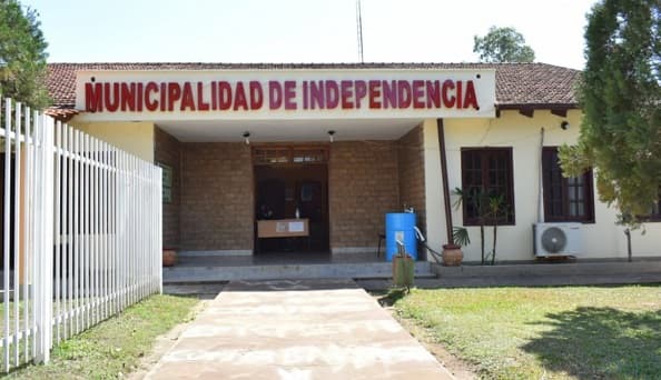 Cierran municipalidad de Independencia por amenaza con arma de fuego