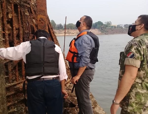 MOPC aprovecha bajante para reparar el Puente Remanso