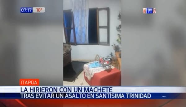 Mujer sufre herida con machete al enfrentarse a asaltante