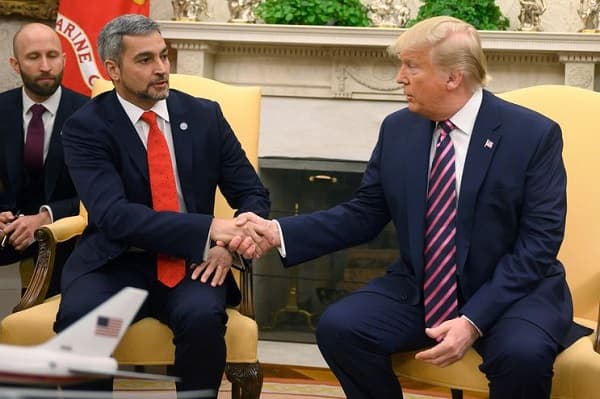 Abdo Benítez envía deseo de pronta recuperación a Trump