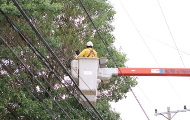 ANDE restablecerá servicio para el “transcurso de esta noche”