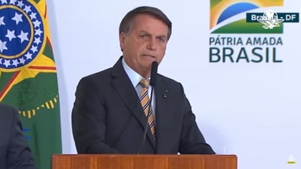 Brasil debe dejar de ser un país de “maricones”, dice Bolsonaro sobre la pandemia
