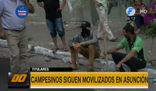 Campesinos y productores se movilizan en el centro de Asunción