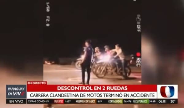 Carrera clandestina acaba en choque entre auto y motos