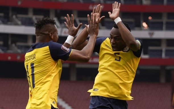 Ecuador humilla a Colombia con marcador de tenis