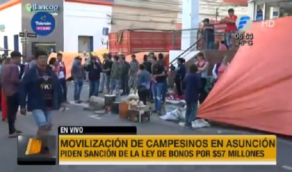 Campesinos vuelven a copar el microcentro