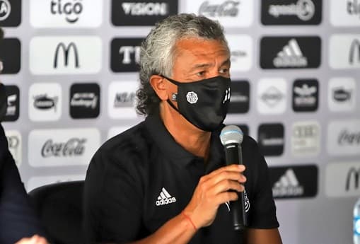 Presentan oficialmente a Gorosito como nuevo DT de Olimpia