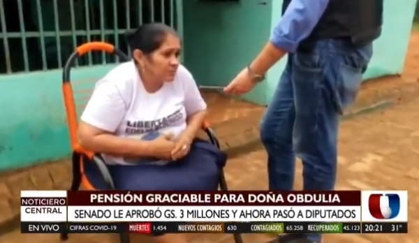 Senado aprueba pensión para madre de Edelio Morínigo