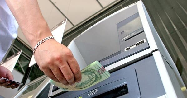 Decreto autoriza a pagar aguinaldo a trabajadores suspendidos