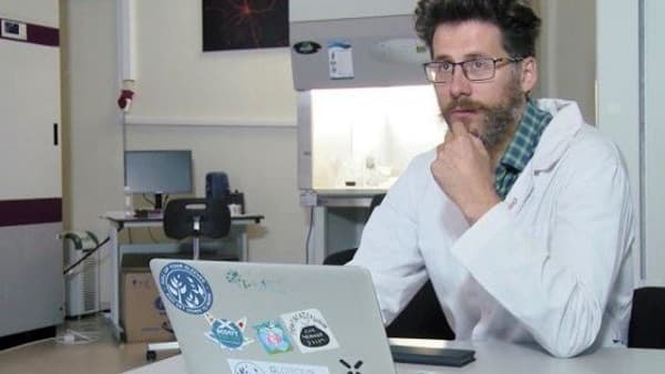 Asesinan a científico que trabajó en la vacuna rusa