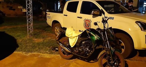 Bebé muere tras caer de los brazos de su madre que viajaba en moto