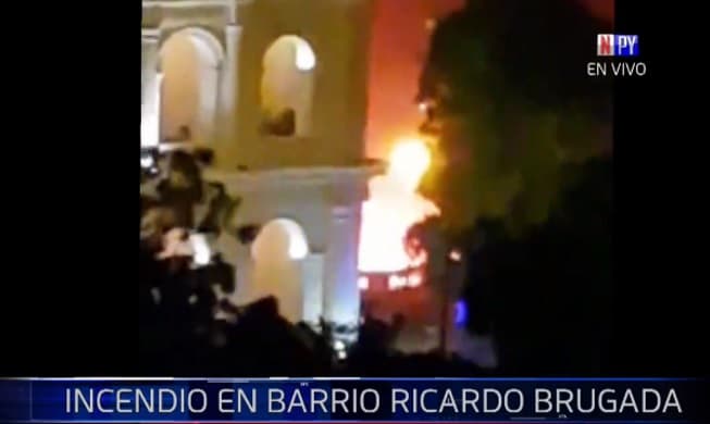 Incendio consume oficinas del Cabildo, confirman
