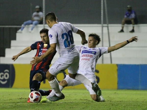 Tres partidos abren la octava fecha del Torneo Apertura
