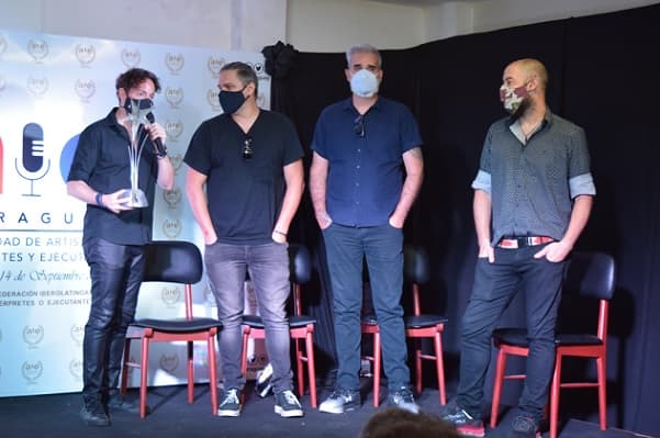 Paiko recibe reconocimiento por sus 20 años de trayectoria