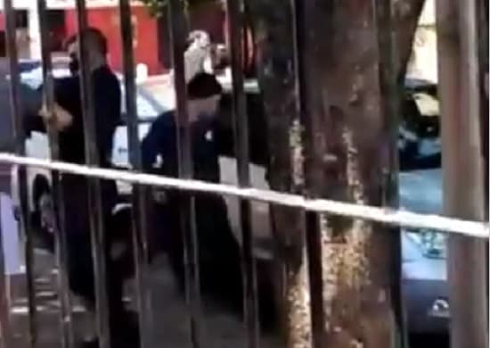 Denuncian que policías plantaron droga a joven