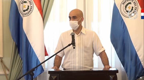 Mazzoleni habla de “alianza público privada” para obtener vacunas