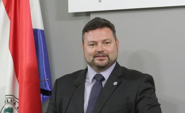 Procurador arregla entrega de USD 7 millones a empresa argentina