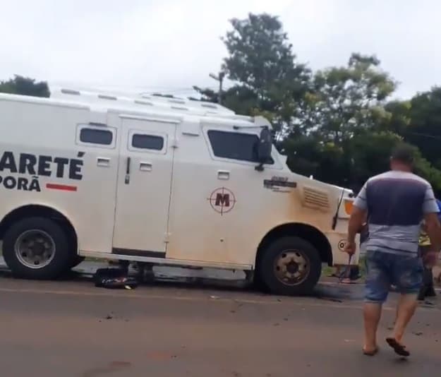 A tiros se roban dinero de transportador de caudales