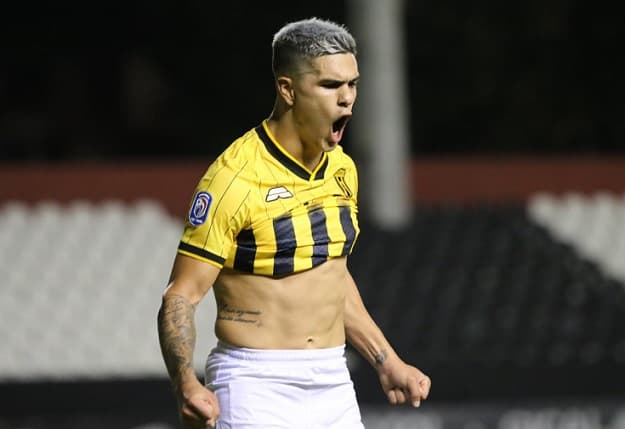 Fernández Cedrés comienza a sonar en Barrio Obrero