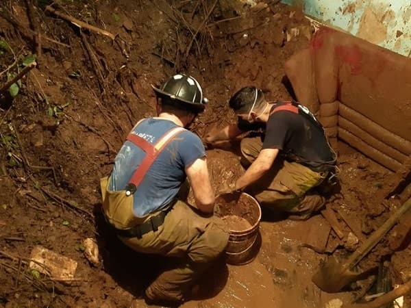 Deslizamiento de tierra deja como saldo fallecidos y desaparecidos  