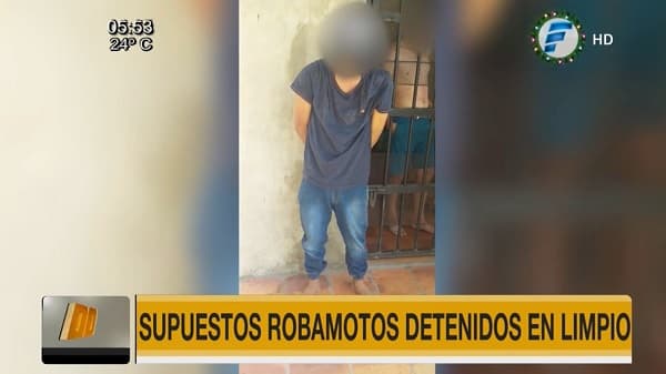 Dos hombres son detenidos negociando moto robada