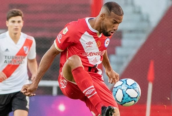 Olimpia espera a Salcedo y al colombiano López