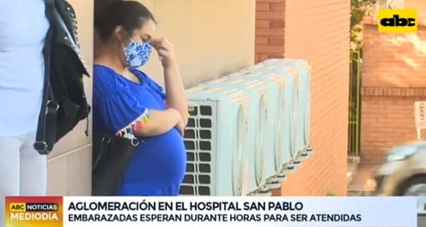 Embarazadas esperan paradas atención en el San Pablo