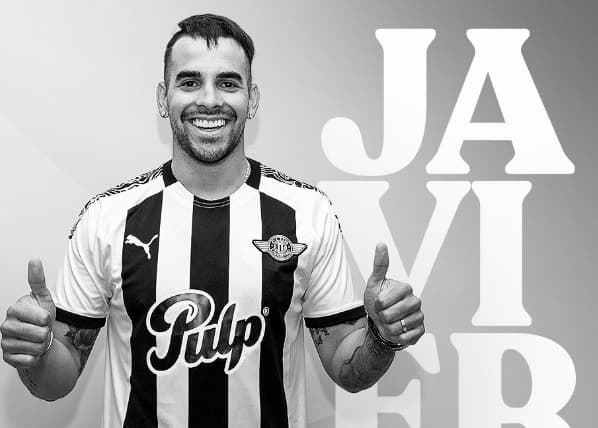 Libertad presenta a Báez y se aguarda a Merlini