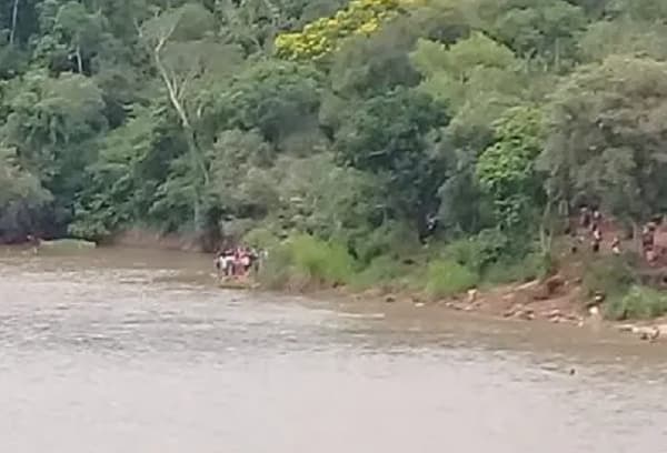 Hallan cuerpo de un hombre en descomposición en el río Monday