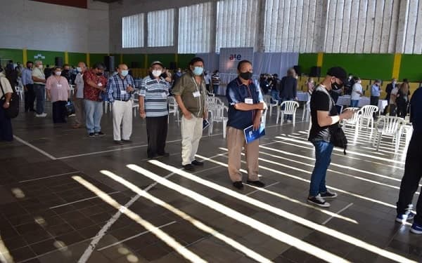 Pablo Agüero es reelecto como presidente de la AIE Paraguay