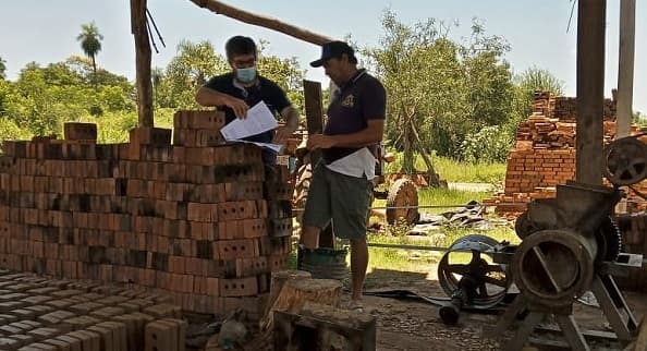 Intervienen y suspenden cerámica tras accidente de niño