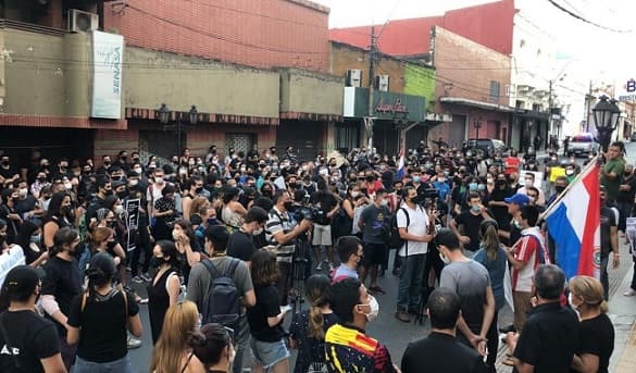 Protestan al son de “fuera Marito” y “Horacio a Tacumbú”