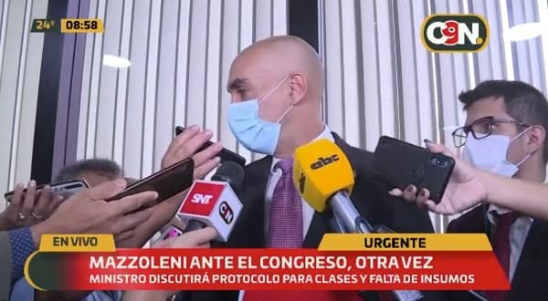 Mazzoleni reitera que vacunas llegarán en esta segunda quincena