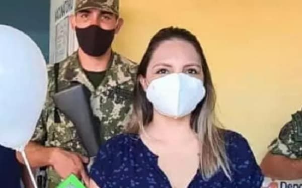 A nuera de Federico Franco le correspondía la vacuna, aclaran