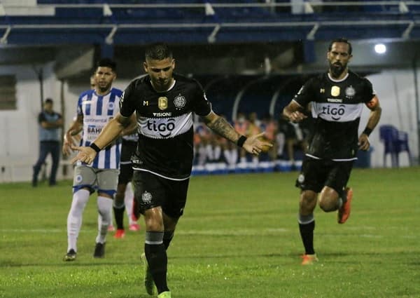 Olimpia obtiene su primer triunfo del Apertura