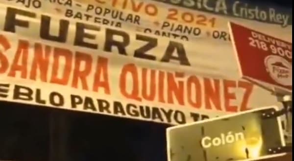 Vuelven a bajar un pasacalles a favor de Sandra Quiñónez