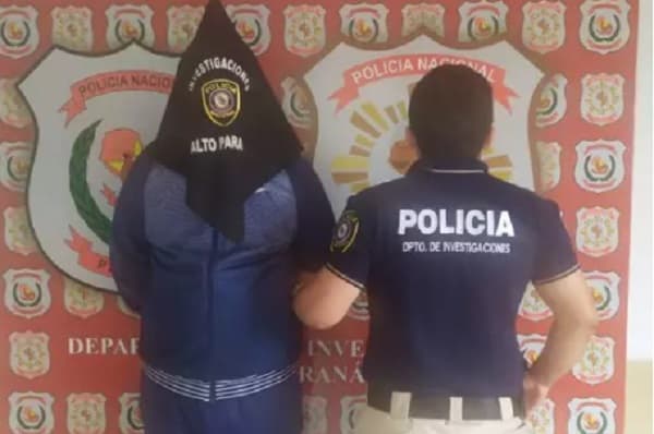 Se entrega hombre que golpeó a niño por una banana