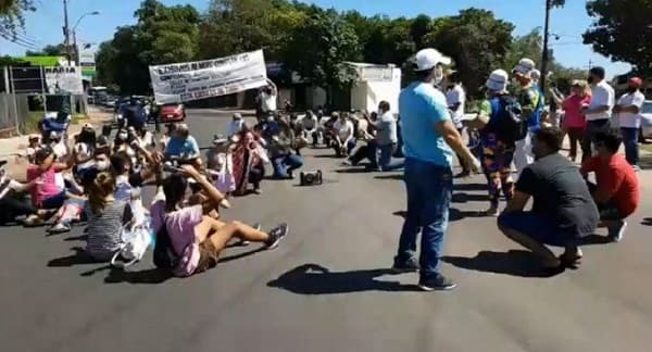 Cierran ruta PY01 exigiendo celeridad en reparación de avenida de San Lorenzo