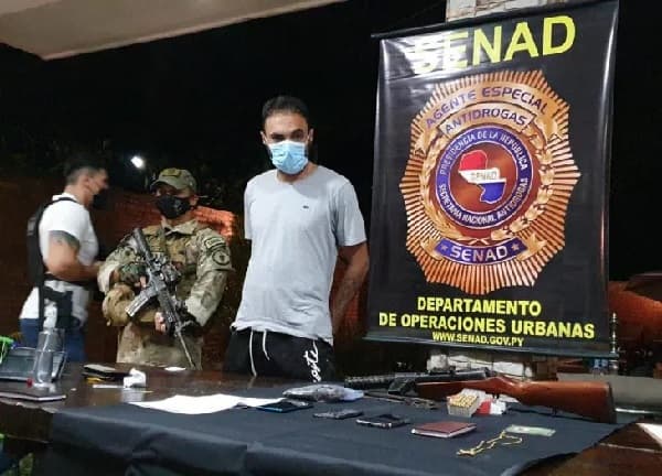 Detienen a brasileño con drogas y arma de fuego en San Bernardino